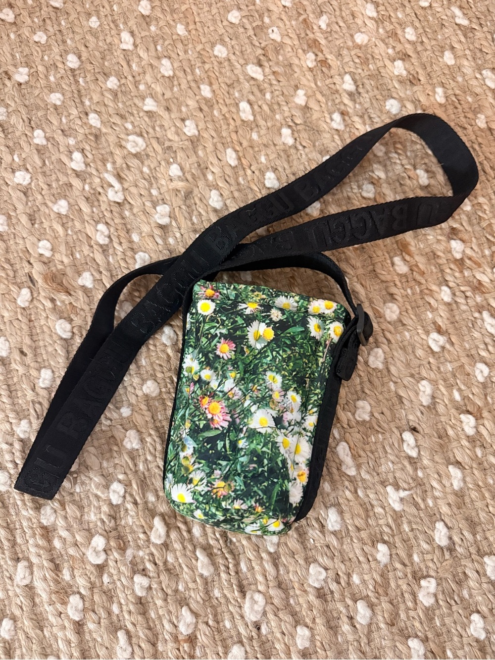 BAGGU Water Bottle Sling – Daisy Field / Photoreal Floral RARE